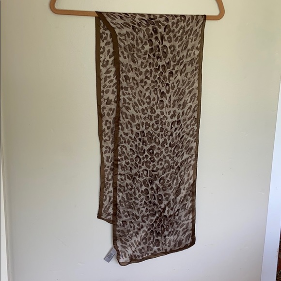 Elaine Gold for Collection XIIX Silk Foulard - Picture 10 of 12